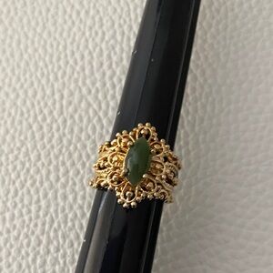Vintage Gold and Green Women's Ring size 5